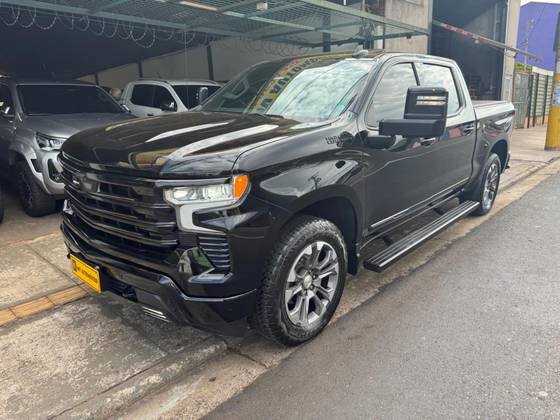 CHEVROLET SILVERADO 5.3 V8 GASOLINA 1500 HIGH COUNTRY 4X4 AUTOMÁTICO
